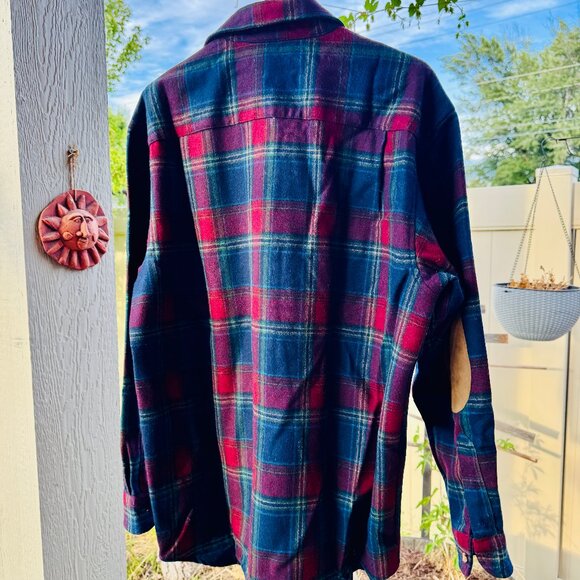 Pendleton Mens Lodge Wool Shirt Red Blue Plaid Suede Elbow Patch Large Excellent - Picture 2 of 4